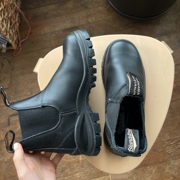 Blundstone Shoes - Blundstone Lug Sole Chelsea boots